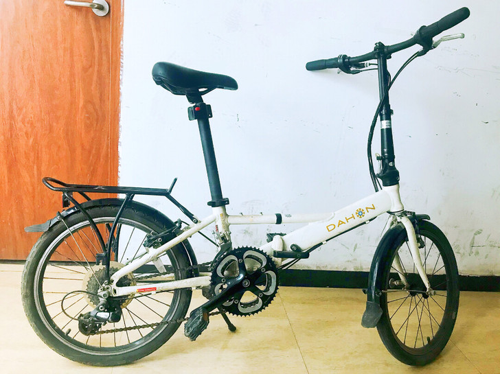 大行折叠变速自行车不是捷安特，可折叠放到车...