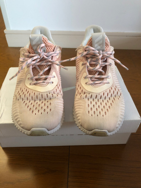 ADIDAS  裸粉色 运动鞋