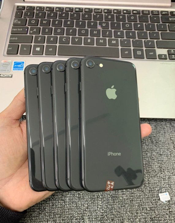 二手苹果8黑色iPhone8黑解无锁插卡即...