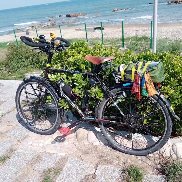 自己组装环球旅行车,价格好商量,送全套修车...