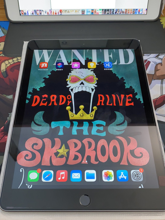 yydsのiPad 2018 128g W...