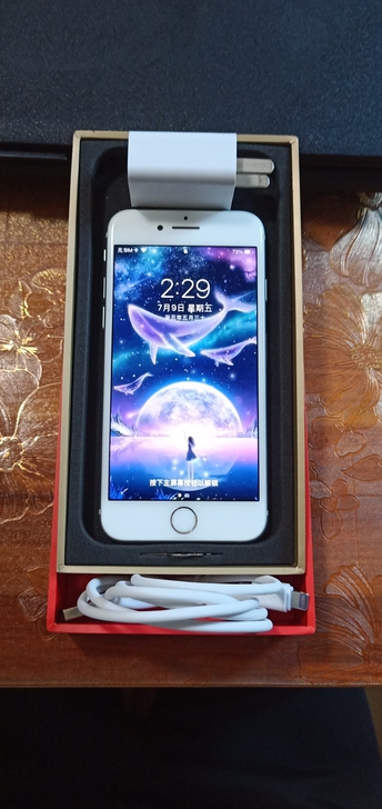iPhone 8，64g银色，手机成色93...