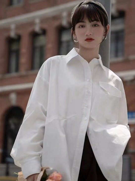 闲置衣服来啦，S号 穿过几次 ，休闲简约