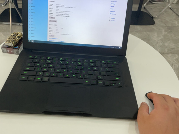 雷蛇灵刃14，i7 4702hq，显卡gt...