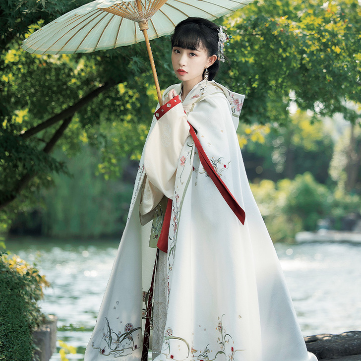 十三余小豆蔻儿[神女赋]绣花连帽刺绣汉服长...