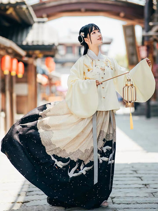 汉尚华莲河清鹤舞！！吊牌都还在，一整套一起...