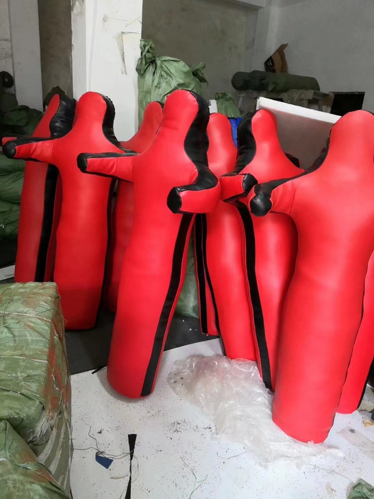 厂家直销摔跤假人，免费提供发票，