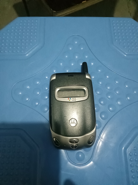 摩托罗拉玛斯亚m388彩屏手机