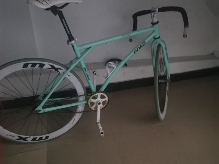 死飞自行车。不在这边工作了当废品买了。自提...