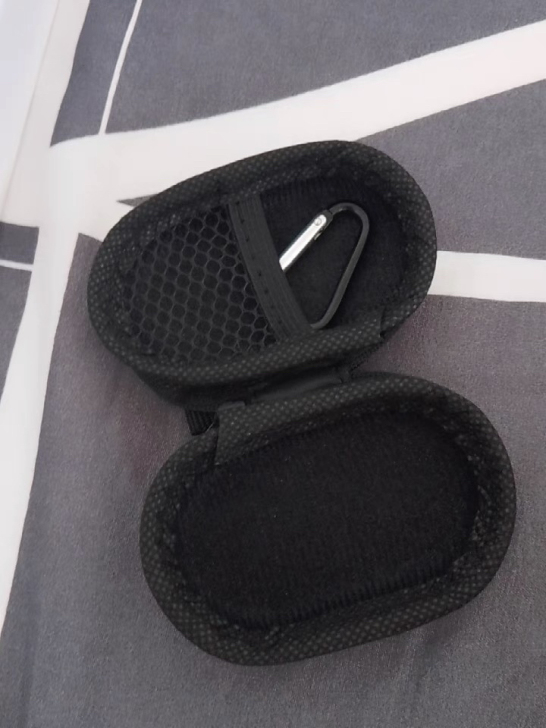 联想耳机，全套，没怎么用，几乎全新，换了苹...