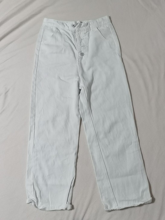 白色牛仔裤穿了一次