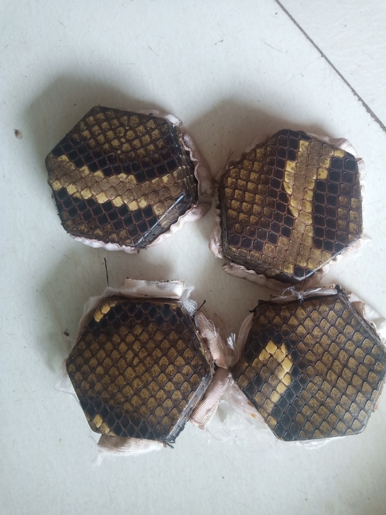 二胡用皮，手工制作，已经 套好的，到手可以...