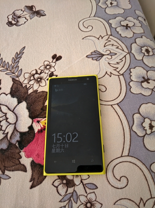 诺基亚国行Limia1020，首先这是一台...