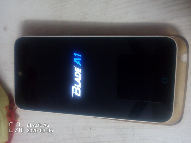 中兴A1，2G运行16G内存无修全正常通话...