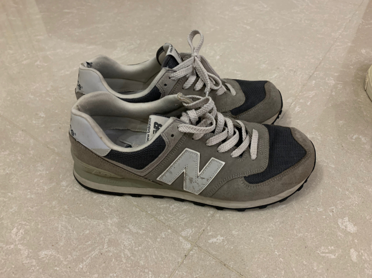new balance574，左脚后跟磨损
