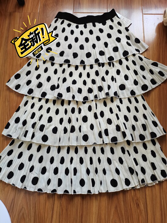全新带吊牌黑白波点长裙