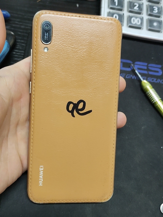 华为畅享9e 内爆不知道内存