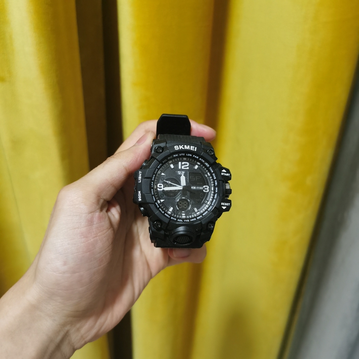 新旧程度 几乎全新 没有佩戴过 手上不喜欢...