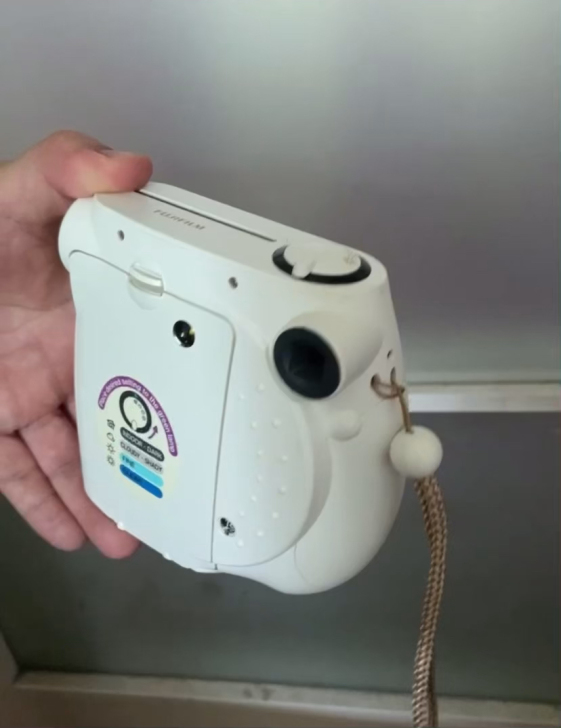 富士拍立得相机，仅用过一次，功能完好闲置出
