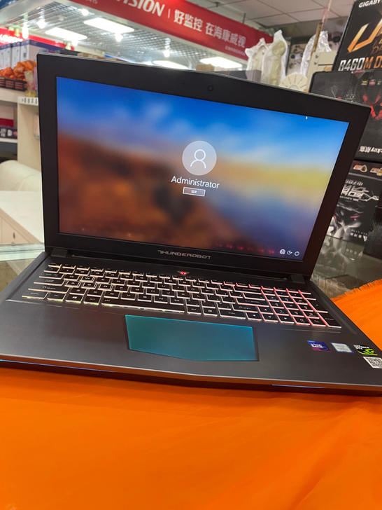 雷神dino i7 gtx1070神舟战神...