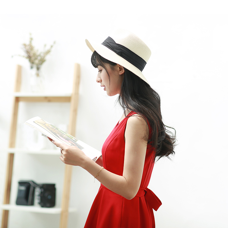小镇姗姗  时光旅人 夏天简约秀美大檐草帽...