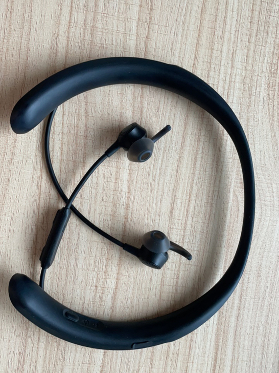 Bose QuietControl 30 ...