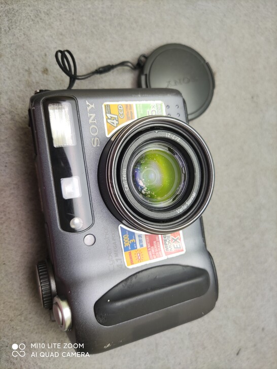 索尼DSC-S85 数码机CCD相机