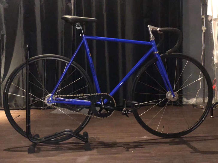 公路竞速死飞 原价2600