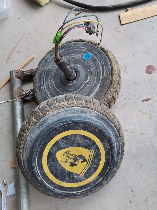 平衡车电机，保证是好的，一个30，两个50...