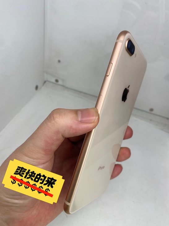 苹果8p   256G  95新  220...