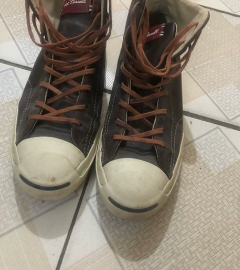 匡威经典男士板鞋有限定款和绝版款 只是有的...