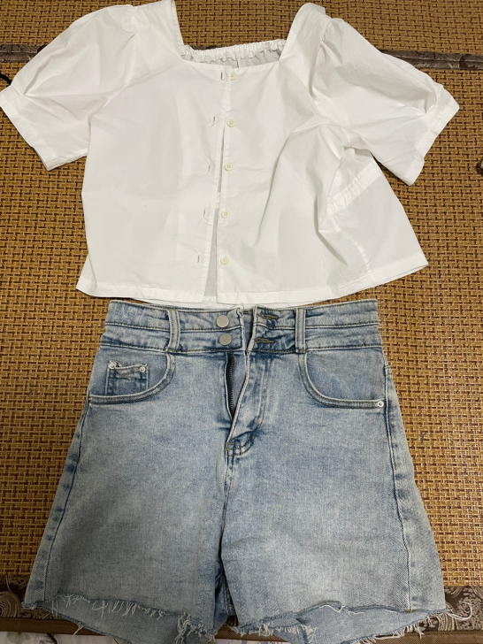 牛仔裤全新上衣穿过一次全