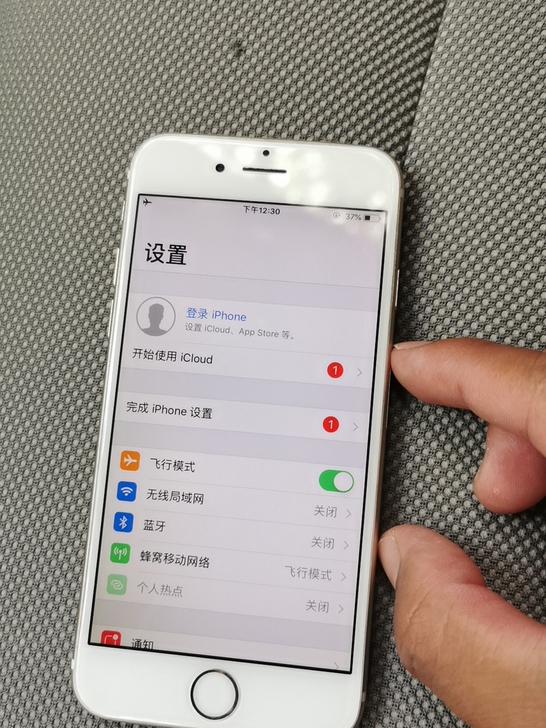 苹果6 16G 不是原装屏 手机壳后换的,...