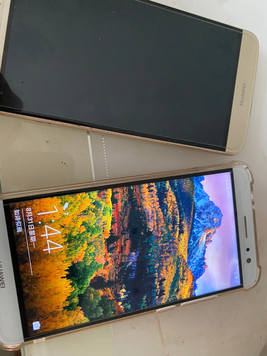 华为麦芒五，420打包出两台，一台210，...