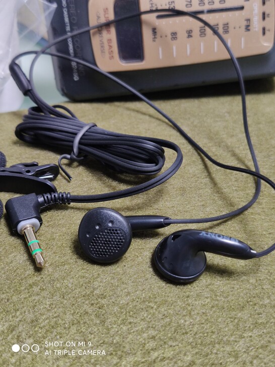 经典耳塞 索尼SONY E808+耳塞式重...