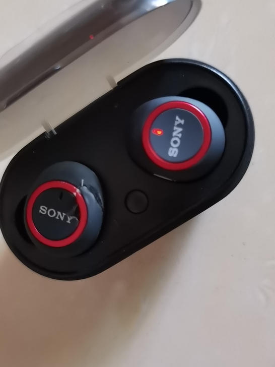 库存sony蓝牙耳机一套