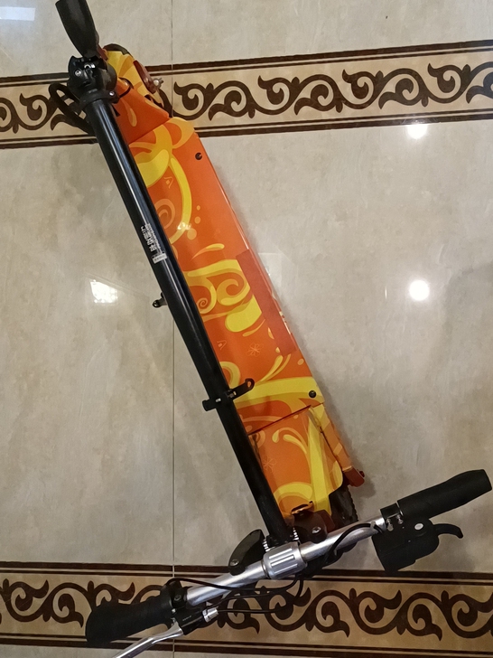 龙骑士，折叠滑板车