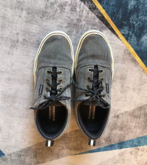 斯凯琪男鞋 感兴趣的话点“我想要”和我私聊...