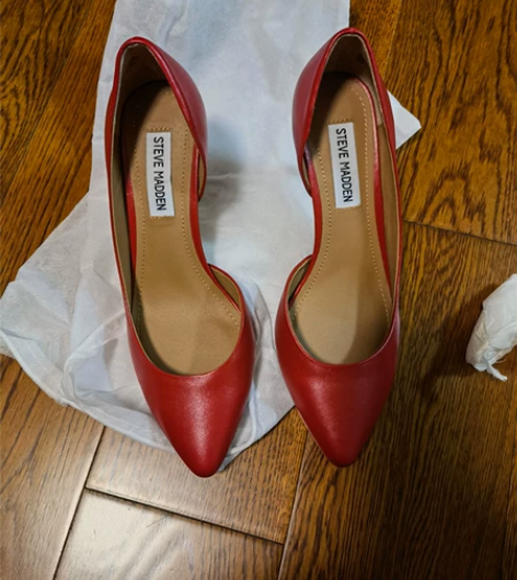 正红色37高跟鞋 仿品！只拍照的时候穿过一...