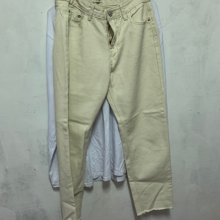 米色牛仔裤m