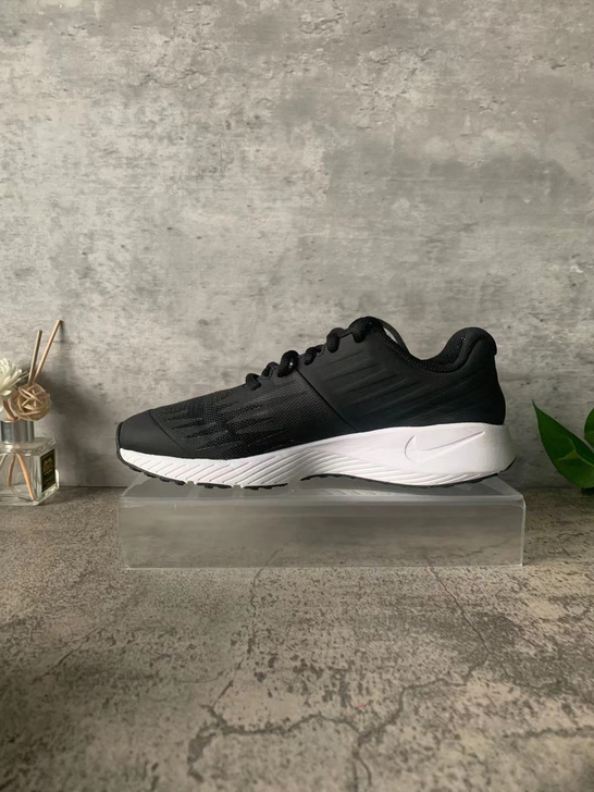 99元 37.5码耐克Nike网面缓震轻便...