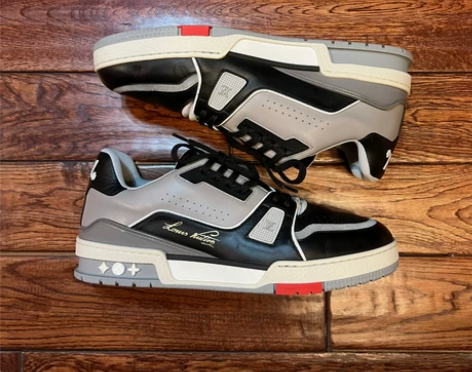 Louis Vuitton Trainer...