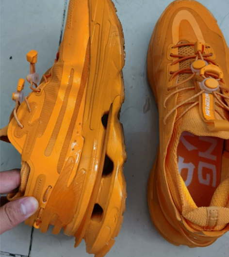 耐克AJ1黑紫脚趾全新 44码 耐克官网购...