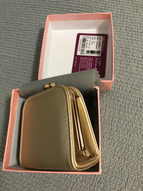 依思Q全新零钱包
