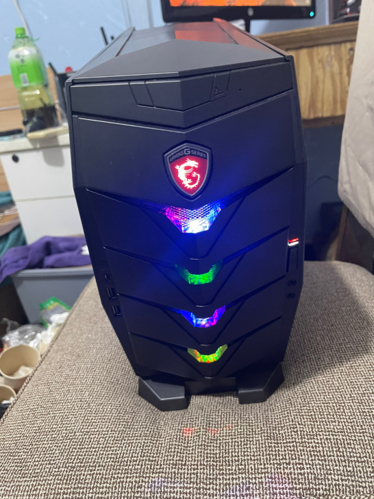 微星宙斯盾 i7 6700处理器 8g 2...