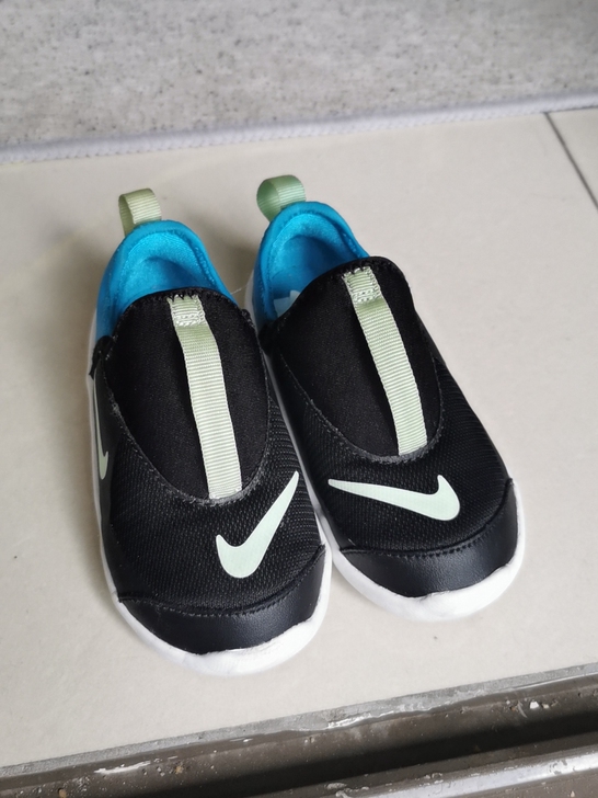 耐克 专卖店购买 正品  140码8C  ...