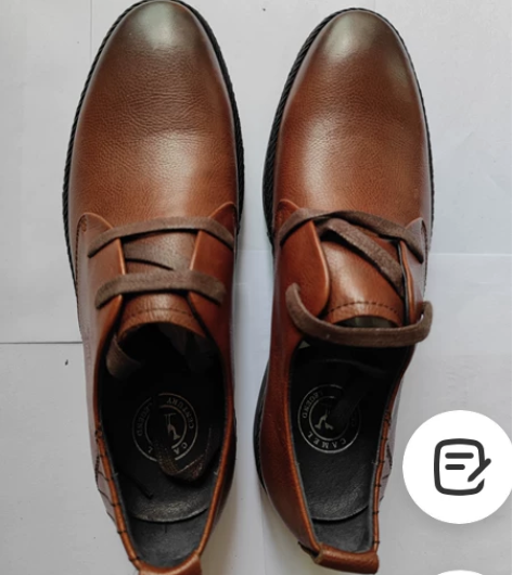 骆驼纯真牛皮皮鞋39码，全新，没有穿过，特...