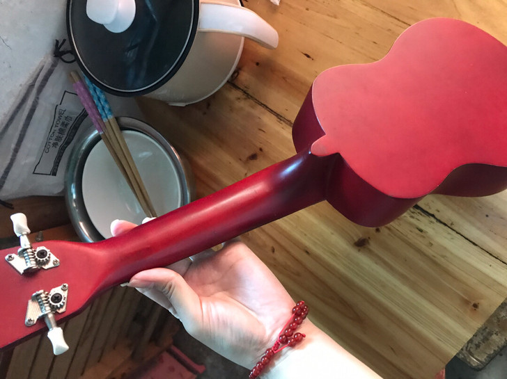 尤克里里21寸 九成新   没有划痕