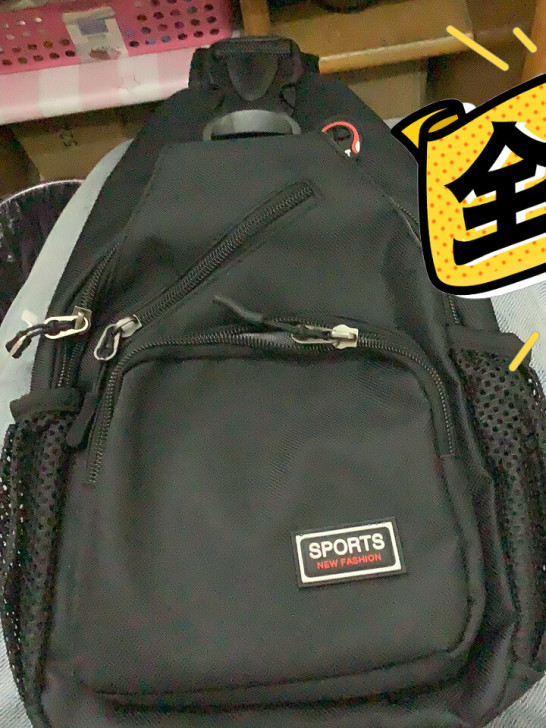 全新腰包，买回来觉得不适合，一次没背过，吊...