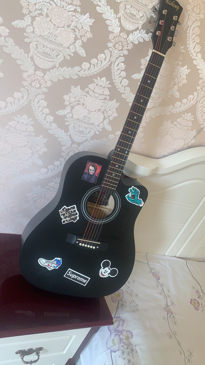 几乎全新 吉他